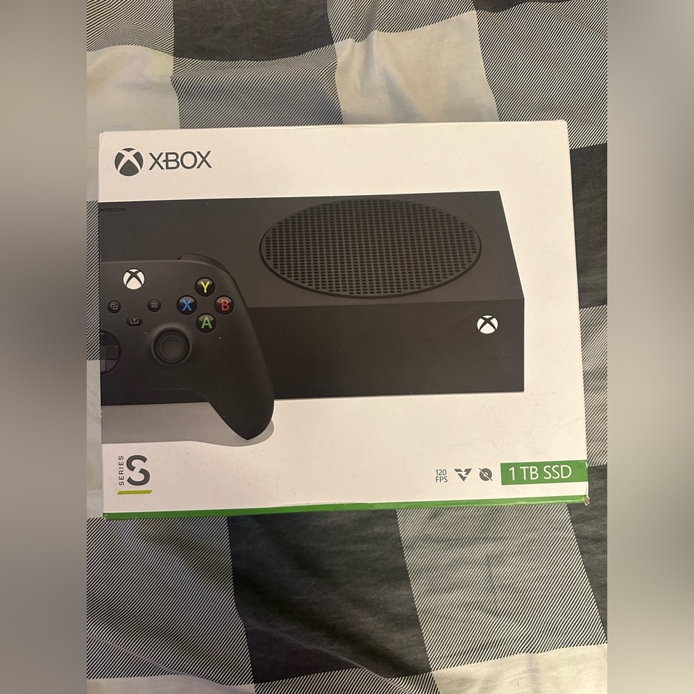 XBOX SERIES X and XBOX normal - Picture 4 of 5